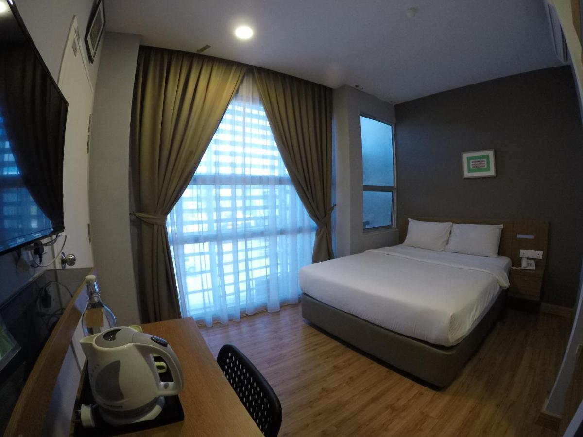 Hotel Zamburger Second Link Johor Bahru Esterno foto