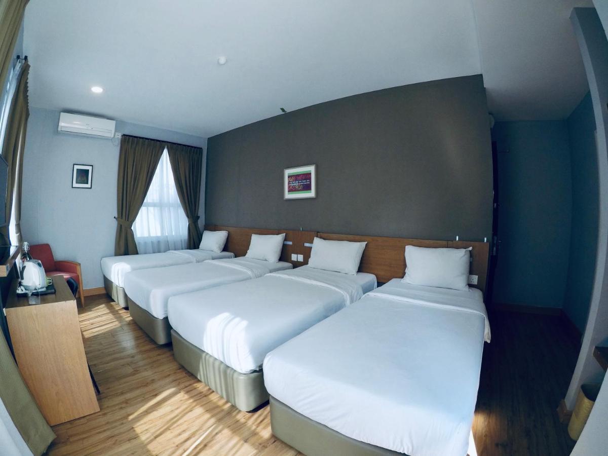 Hotel Zamburger Second Link Johor Bahru Esterno foto